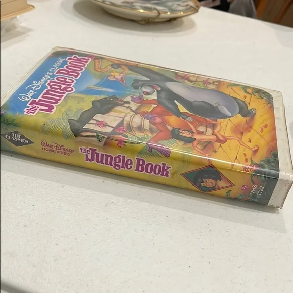 Black Diamond Walt Disney's Classic The Jungle Book VHS - Picture 2 of 6